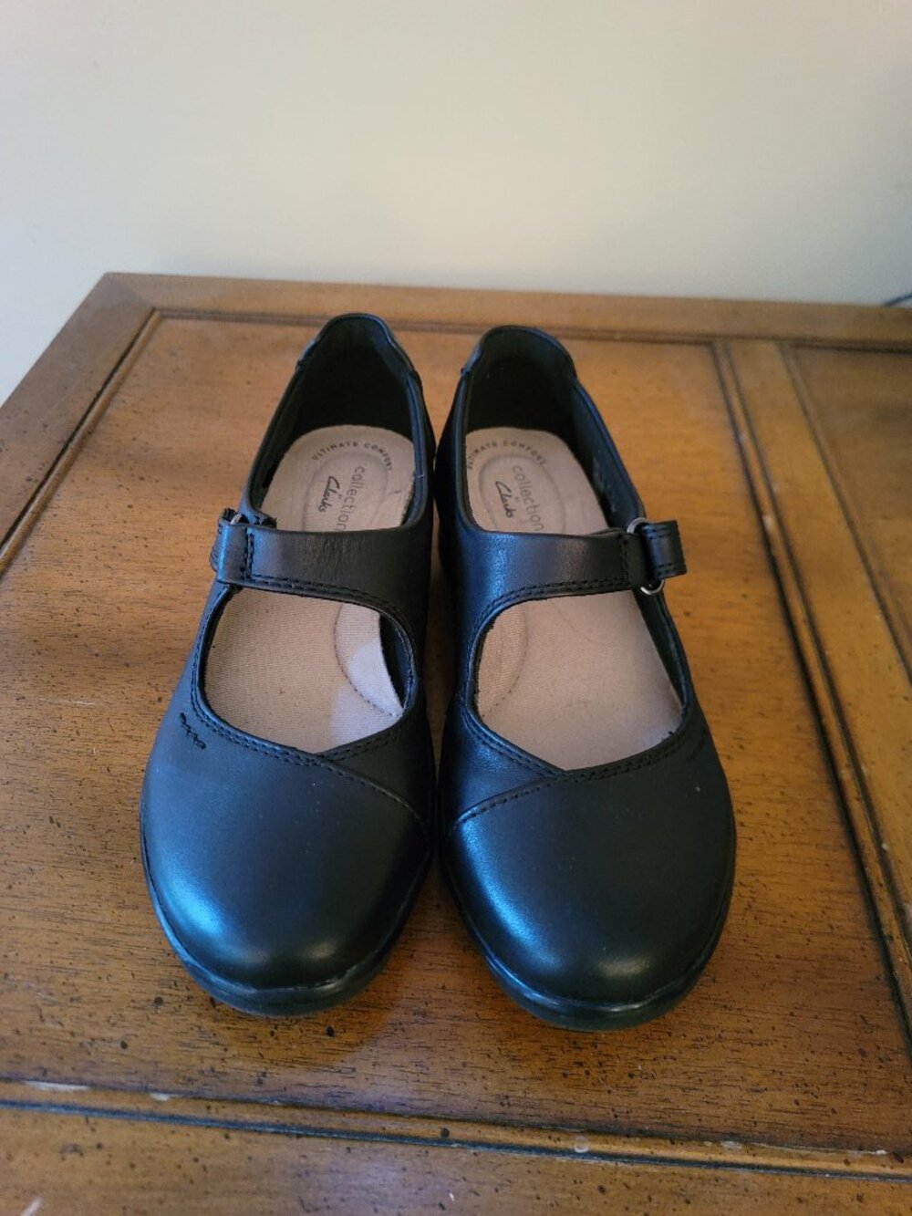 Collection by Clarks Mary Jane style shoes in black size 5